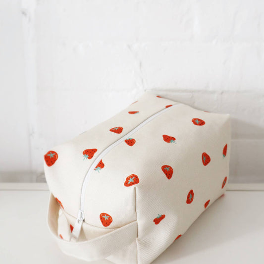 Makeup bag- Strawberry